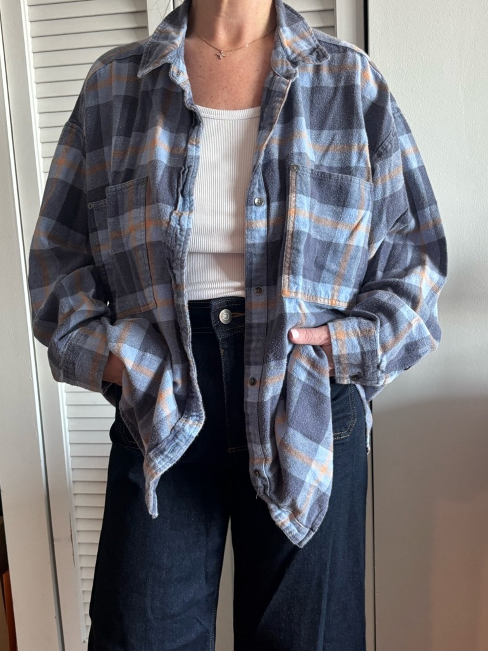 Button-Down Plaid Flannel Shirt Jacket in Gray & Blue